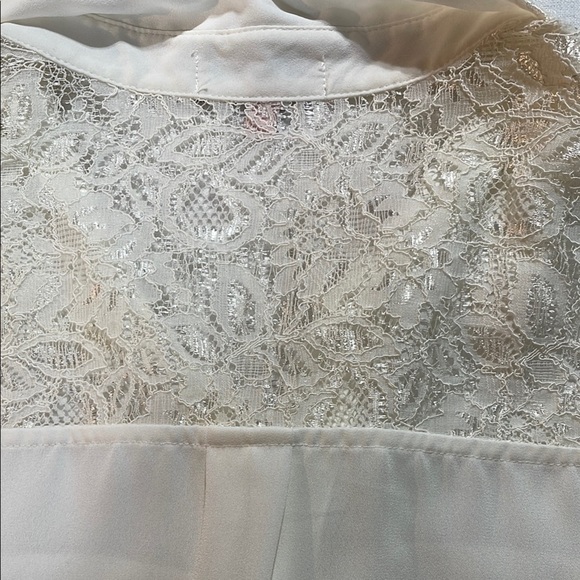 White 3/4 Sleeve Notched Collar Lace Women's Blouse Sequins & Hearts - Picture 15 of 15
